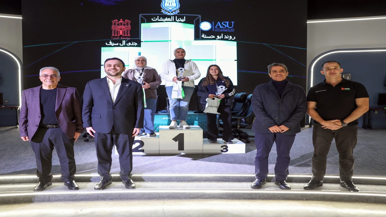 إنجاز مميز.. طالبة جامعة البترا في المركز الثالث لبطولة زين الإلكترونية